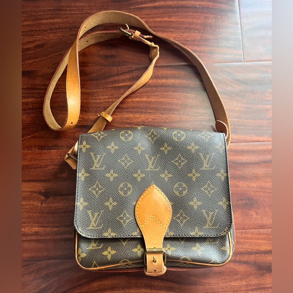Louis Vuitton Vintage Cartouchiere GM Authentic